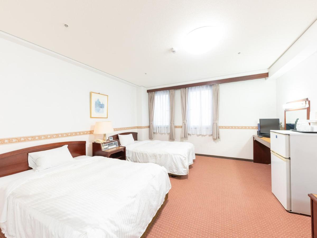 Amuze Hotel Sakuragicho Toyama Station Esterno foto